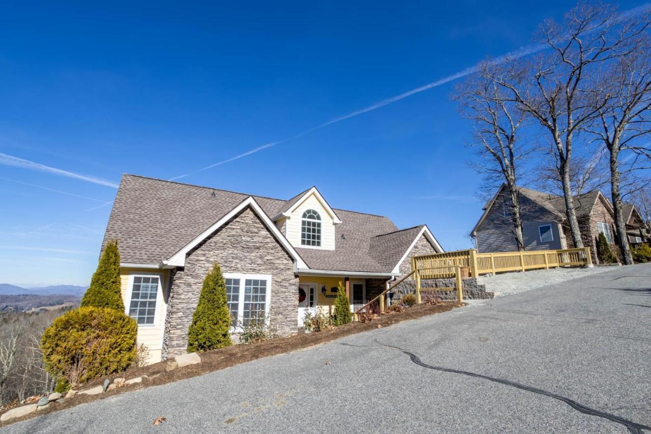 Mountain Tapestry Villa Boone Exterior photo